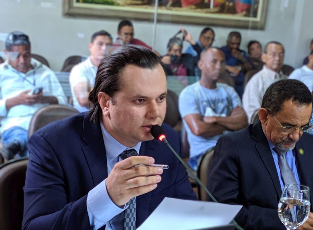 00100sPORTRAIT_00100_BURST20190715123941632_COVER-e1563234375452-1024x754