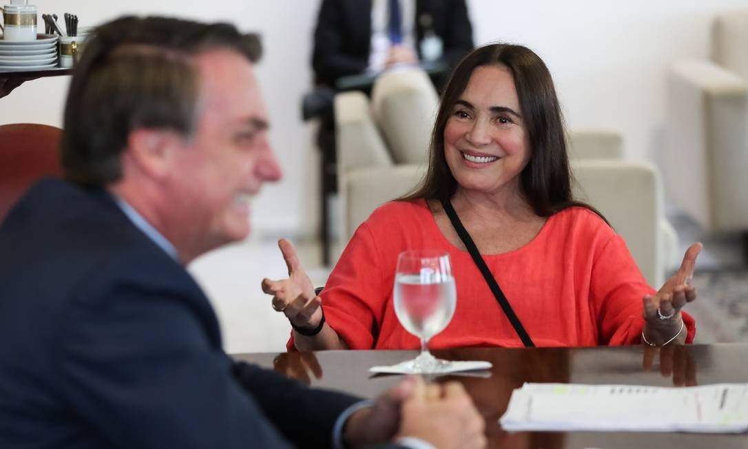 xregina-duarte-bolsonaro.jpg.pagespeed.ic.rsky6VbwTm